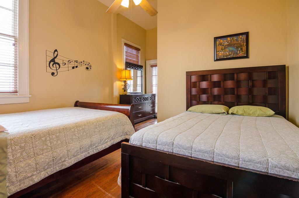 The Atlas House Albergue Nueva Orleans Habitación foto